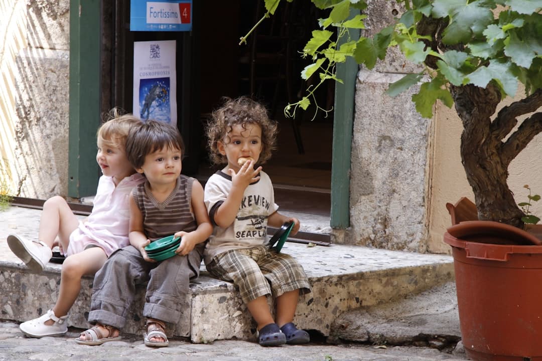My Kid Speaks Three Languages But Won't Order Shawarma in Arabic